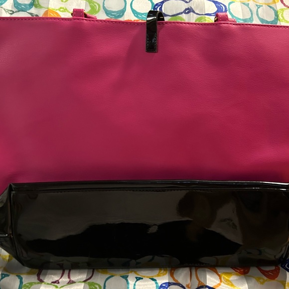 Juicy Couture Large Tote Bag Pink Black Patent Leather Gold Chain Tote - Picture 5 of 7